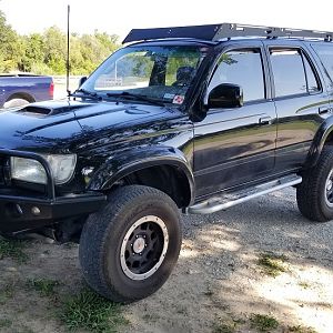 3rd Gen 4Runner With Matterhorn Rack