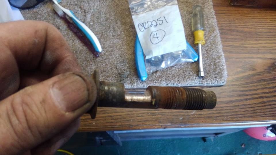Bottom Shock Bolt