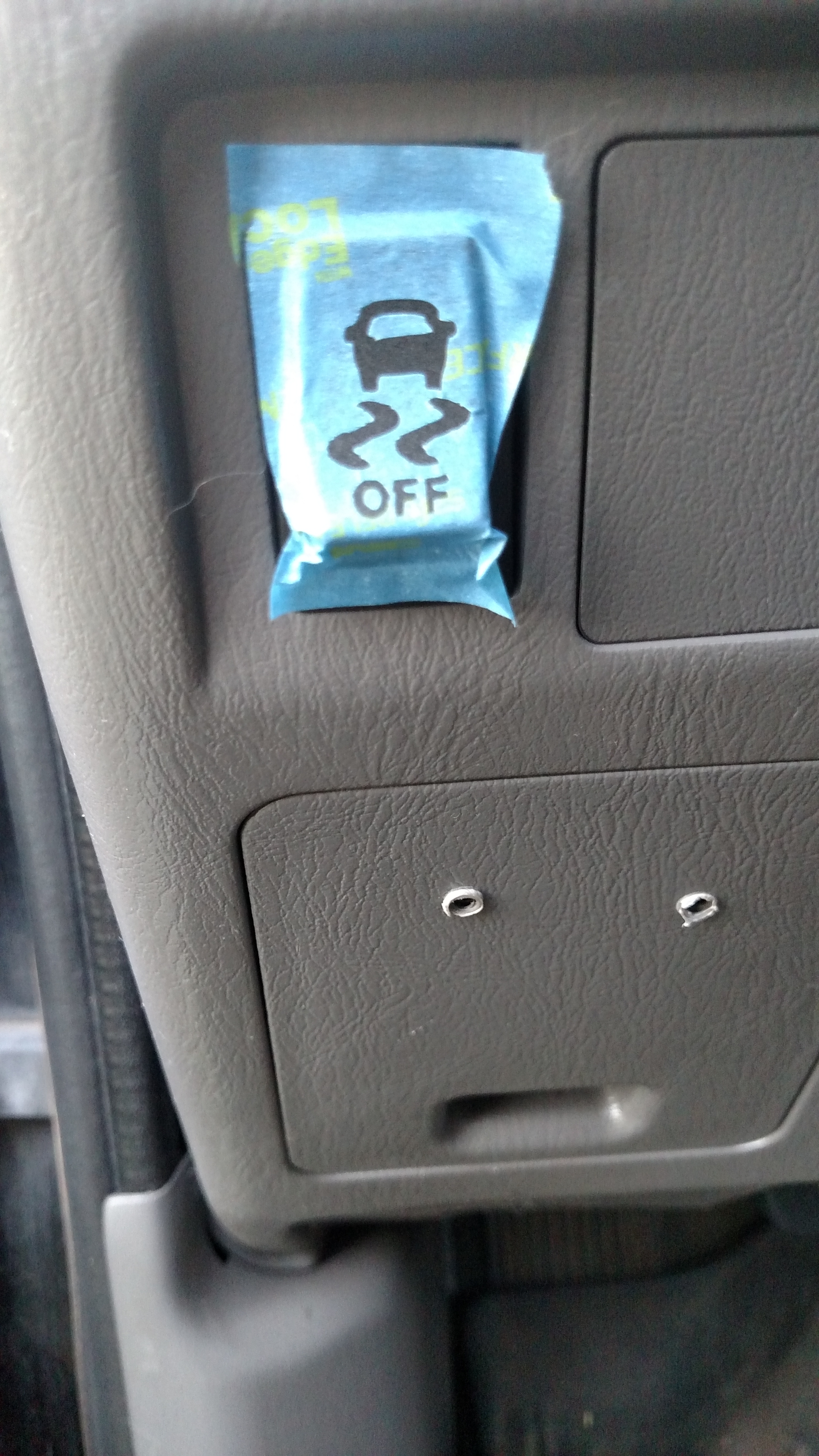 Traction control switch